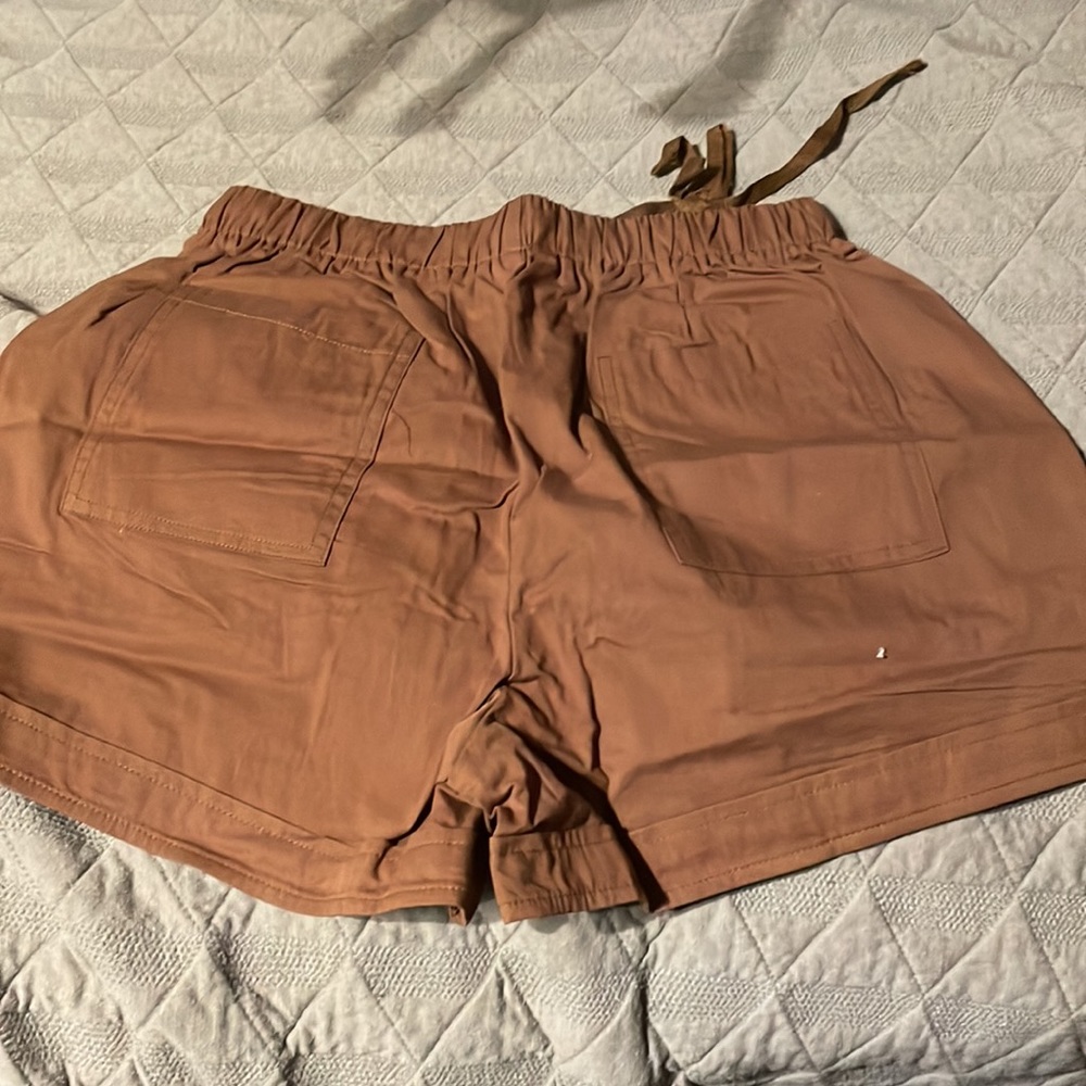 Shorts - Picture 2 of 2